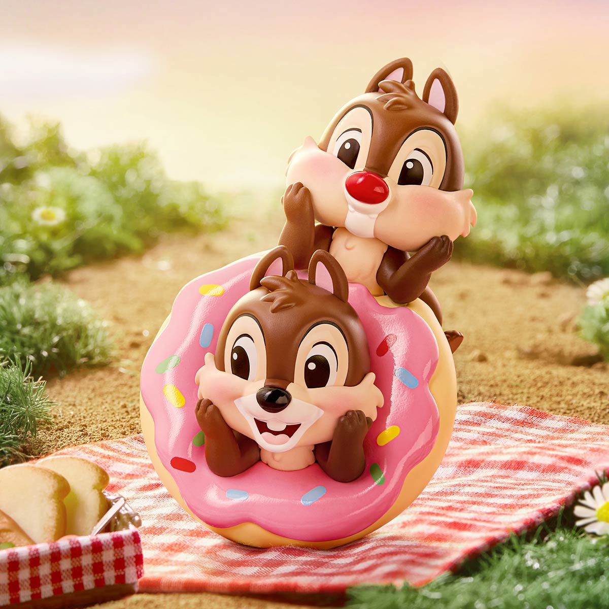 Disney Chip 'N' Dale Fun-loving Brothers Series Figures (Pre-order 1-2 weeks arrive)