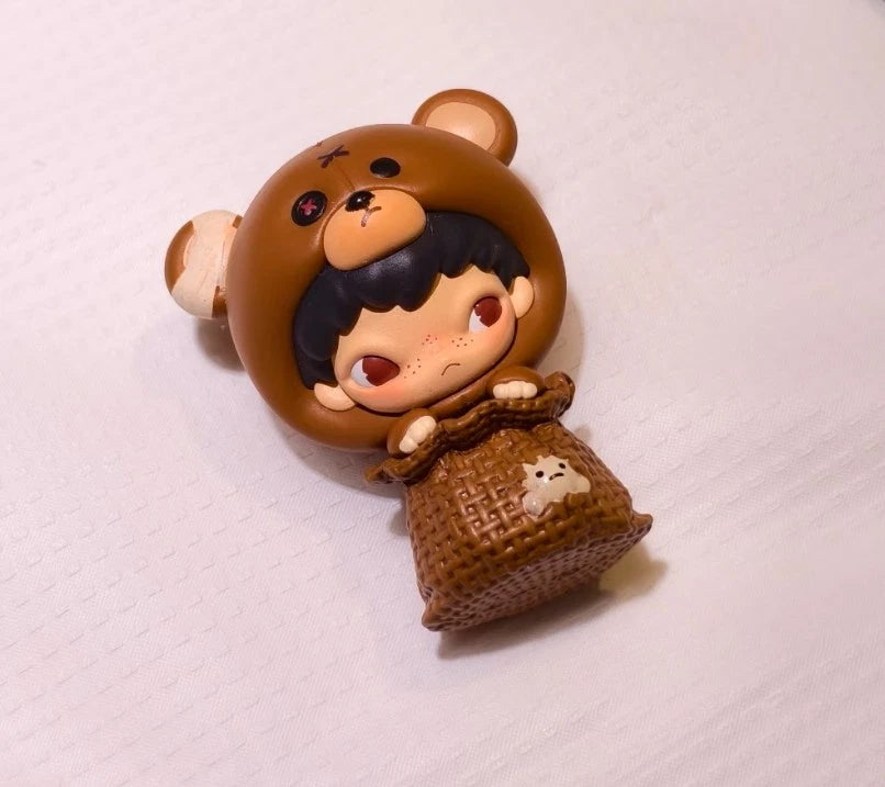 Hirono Back To Play Popbean Mini Figure