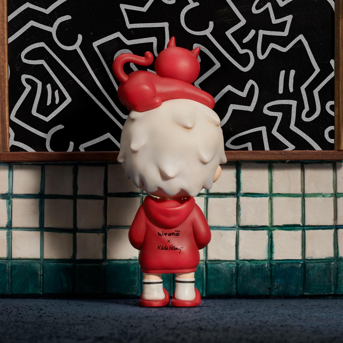 Hirono x Keith Haring Figure